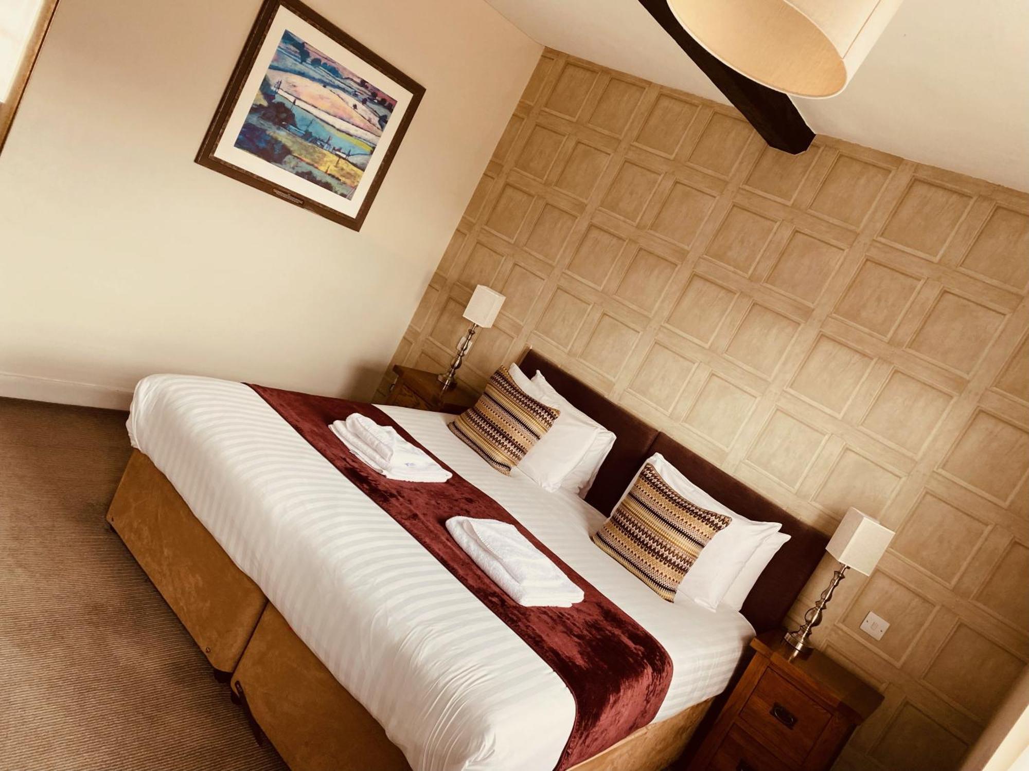 The Talbot Hotel Ledbury Bagian luar foto