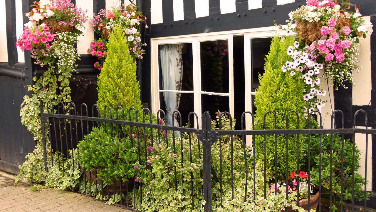 The Talbot Hotel Ledbury Bagian luar foto
