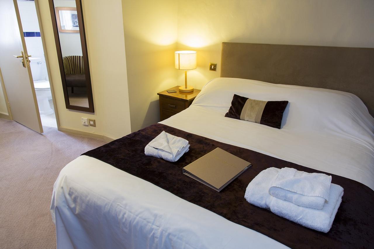The Talbot Hotel Ledbury Bagian luar foto